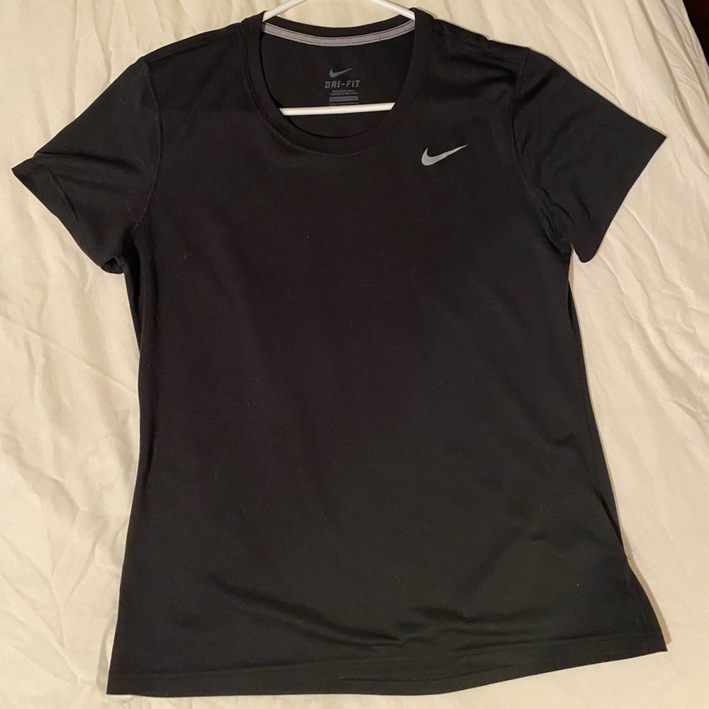 Black Nike dri fit t shirt
